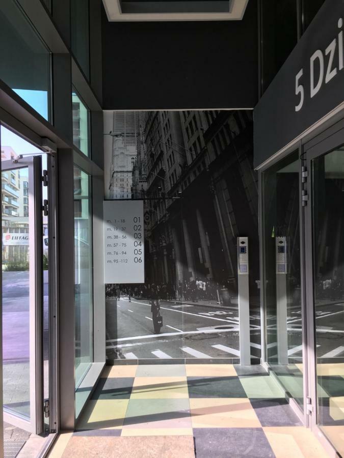 Shoq Studio Nice Apartment With Private Parking クラクフ エクステリア 写真